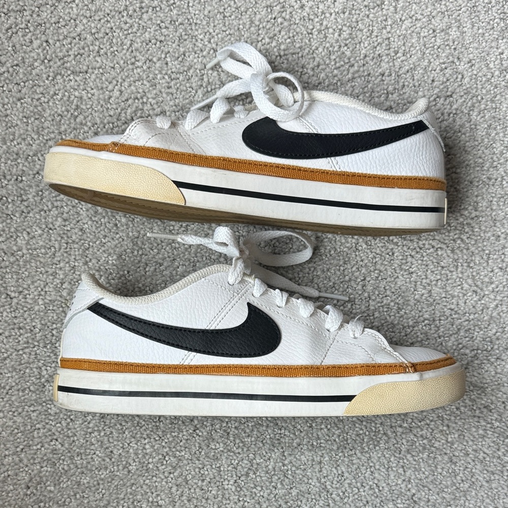 Nike Womens (7) Sneakers with Tan Accents. Court Legacy 'white Desert Ochre'